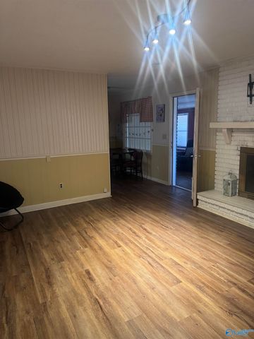 1218 Castleman Avenue, Decatur, AL 35601