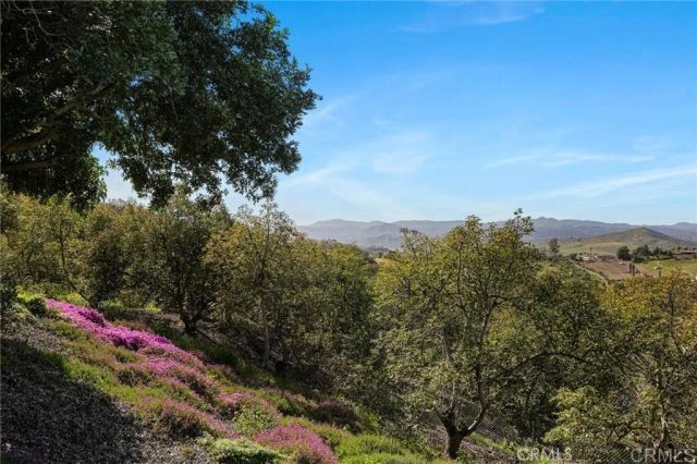 15735 Highland Valley Road, Escondido, CA 92025