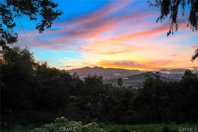 15735 Highland Valley Road, Escondido, CA 92025