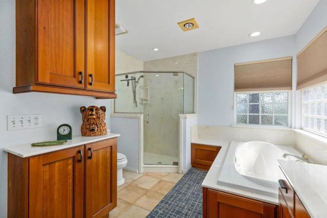 15735 Highland Valley Road, Escondido, CA 92025