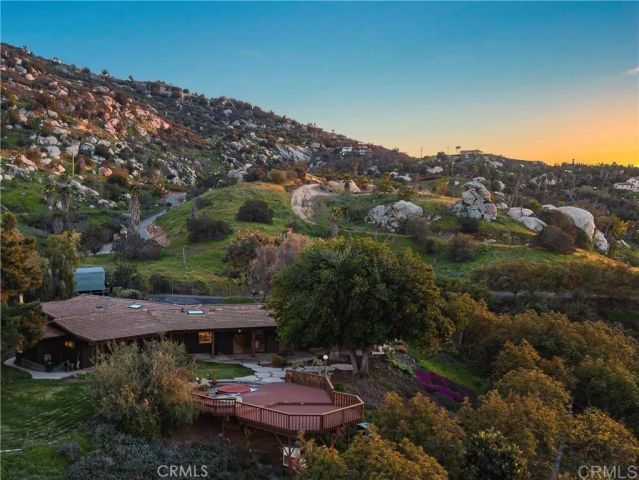 15735 Highland Valley Road, Escondido, CA 92025