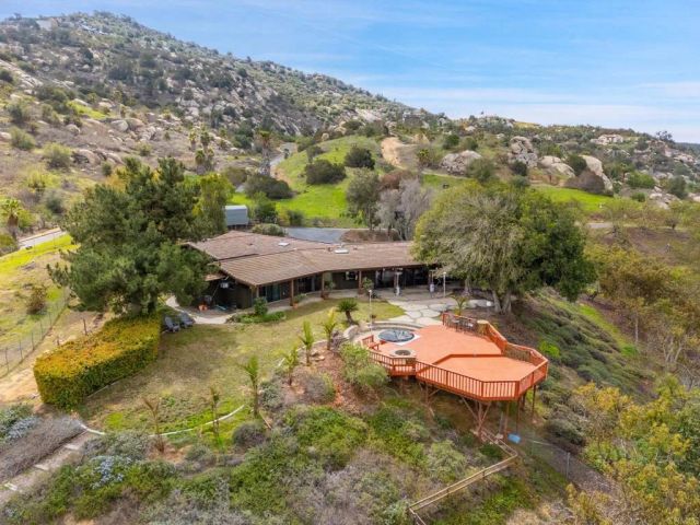 15735 Highland Valley Road, Escondido, CA 92025