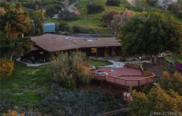 15735 Highland Valley Road, Escondido, CA 92025