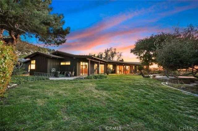 15735 Highland Valley Road, Escondido, CA 92025