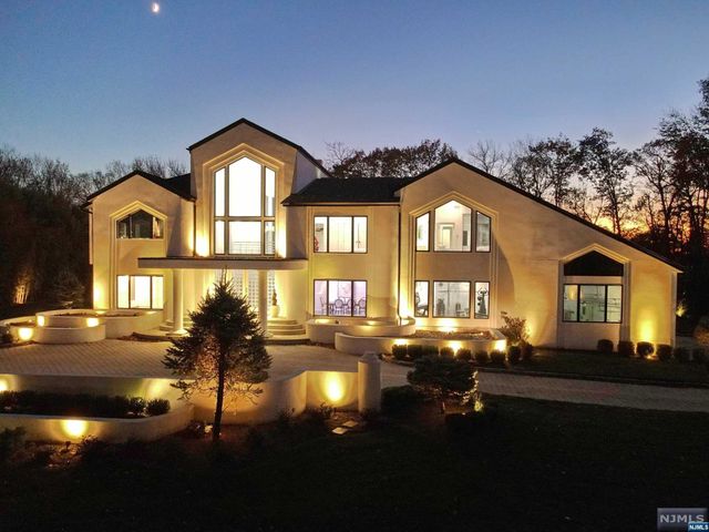 23 Rio Vista Drive, Alpine, NJ 07620
