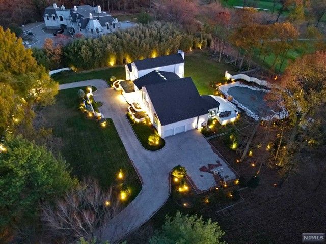 23 Rio Vista Drive, Alpine, NJ 07620