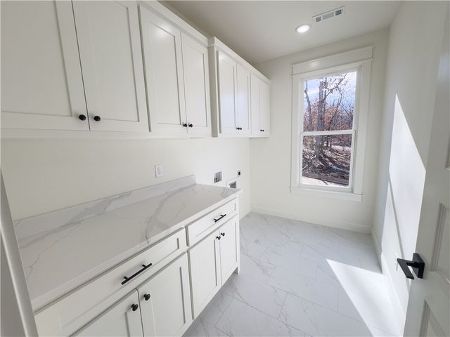 39 Selkirk Drive, Bella Vista, AR 72715