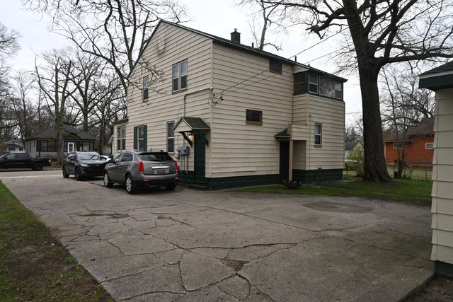 2417 Leahy Street, Muskegon, MI 49444