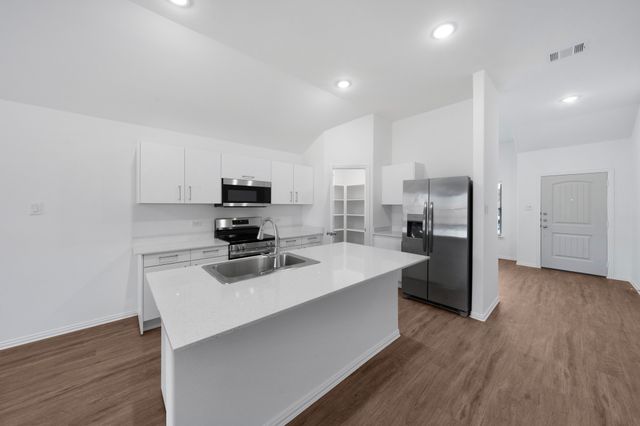 321 Woodlands Boulevard, Terrell, TX 75160