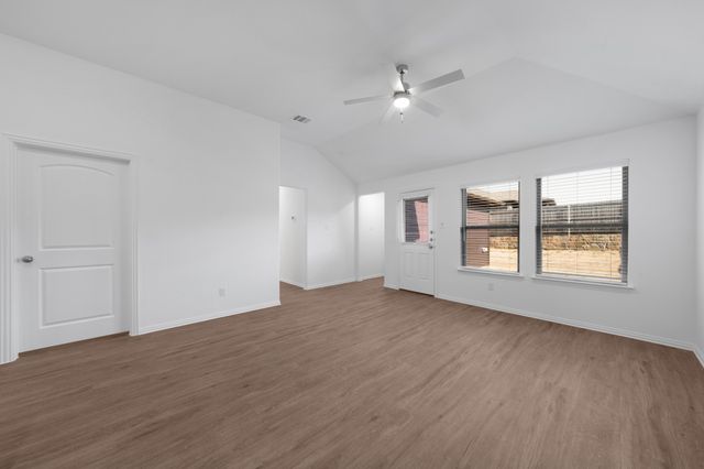 321 Woodlands Boulevard, Terrell, TX 75160