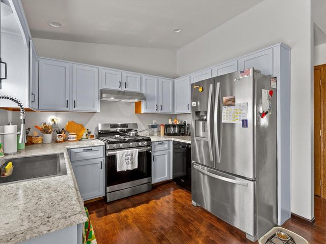 1209 E Thomas STREET, Manitowoc, WI 54220