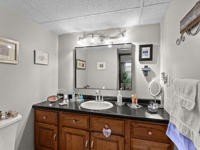 1209 E Thomas STREET, Manitowoc, WI 54220