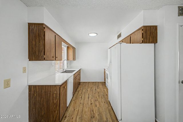 14432 N LAKEFOREST Drive, Sun City, AZ 85351