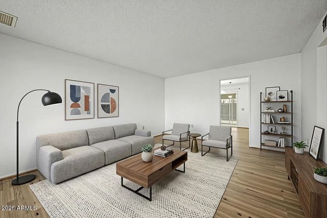 14432 N LAKEFOREST Drive, Sun City, AZ 85351