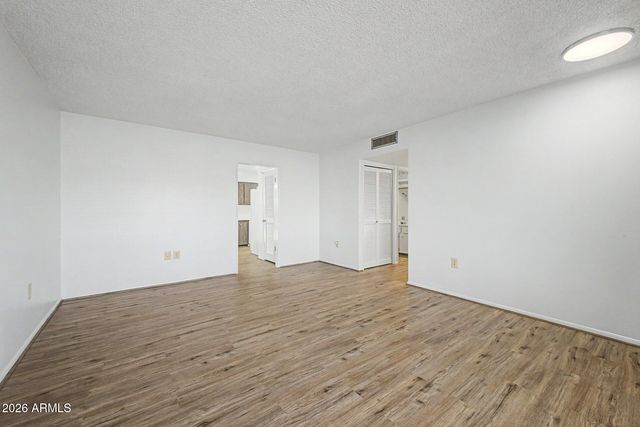 14432 N LAKEFOREST Drive, Sun City, AZ 85351