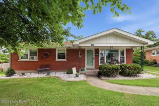 8011 White Cedar Dr, Louisville, KY 40219