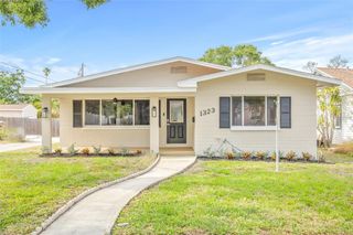 1323 48TH AVENUE N, St Petersburg, FL 33703