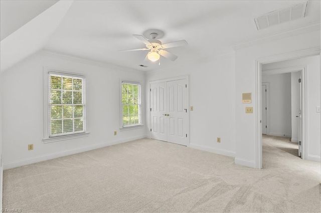 10 Elm Grove Way, Greensboro, NC 27405