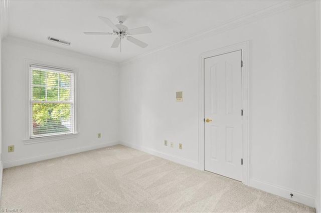 10 Elm Grove Way, Greensboro, NC 27405