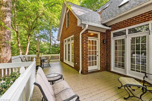 10 Elm Grove Way, Greensboro, NC 27405
