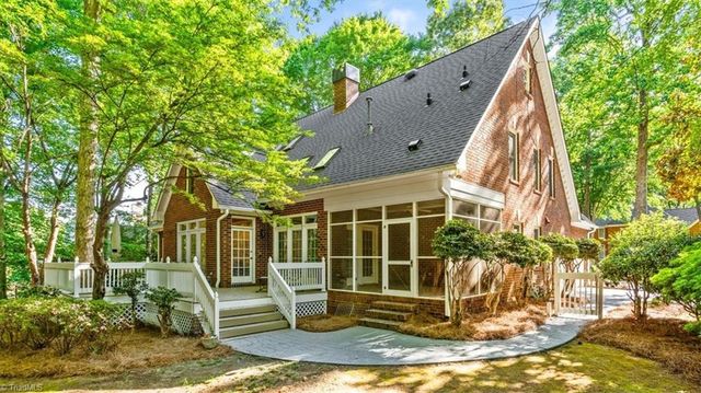 10 Elm Grove Way, Greensboro, NC 27405