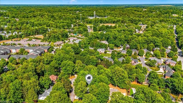 10 Elm Grove Way, Greensboro, NC 27405