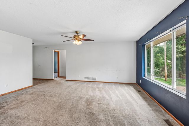 4445 SE 17th Street, Des Moines, IA 50320