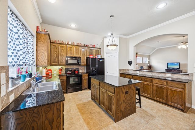 8760 Regal Royale Drive, Fort Worth, TX 76108