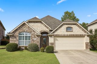 8760 Regal Royale Drive, Fort Worth, TX 76108