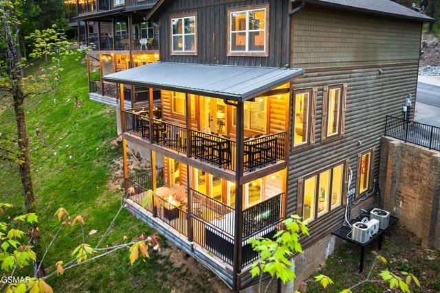 3029 Ridgetop Resort Way, Pigeon Forge, TN 37863