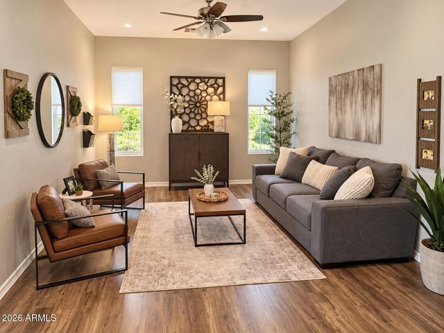 2362 W REMINGTON Drive, Chandler, AZ 85286