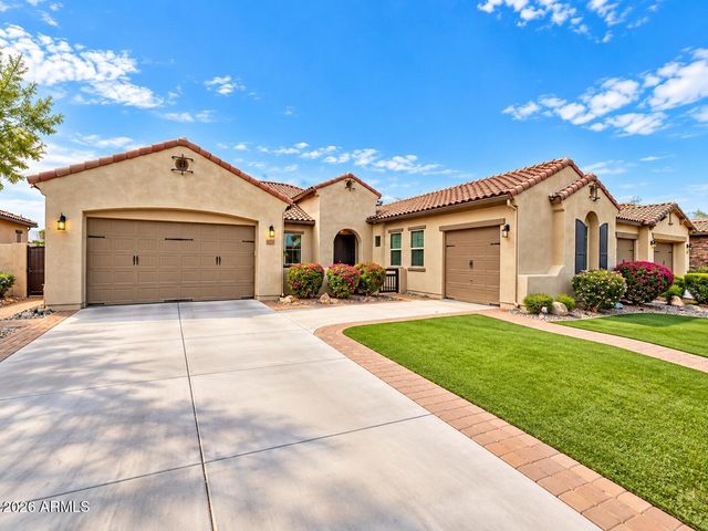 2362 W REMINGTON Drive, Chandler, AZ 85286
