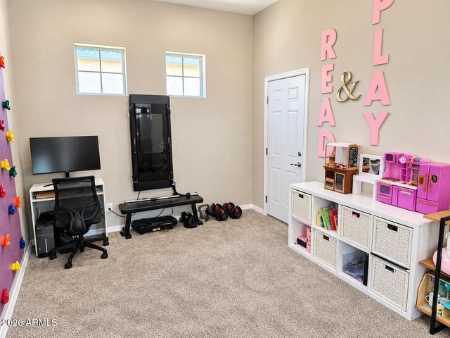 2362 W REMINGTON Drive, Chandler, AZ 85286