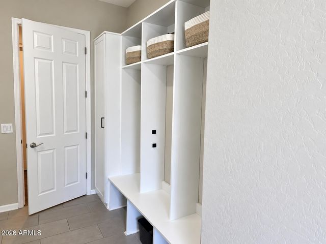 2362 W REMINGTON Drive, Chandler, AZ 85286
