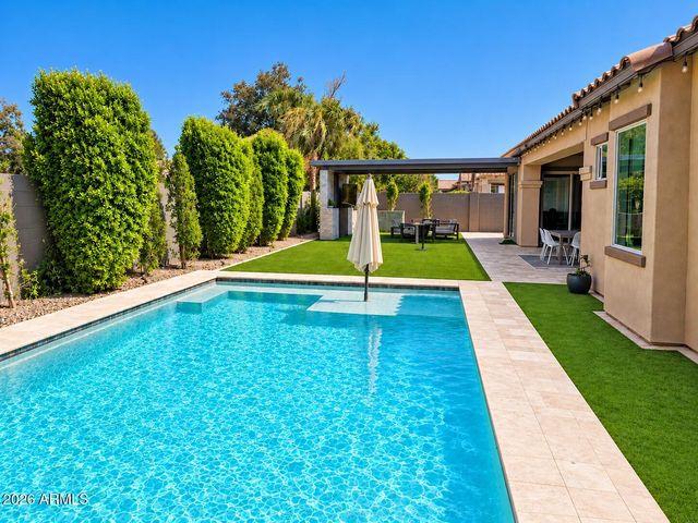 2362 W REMINGTON Drive, Chandler, AZ 85286