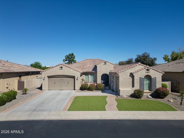 2362 W REMINGTON Drive, Chandler, AZ 85286