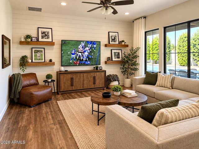 2362 W REMINGTON Drive, Chandler, AZ 85286