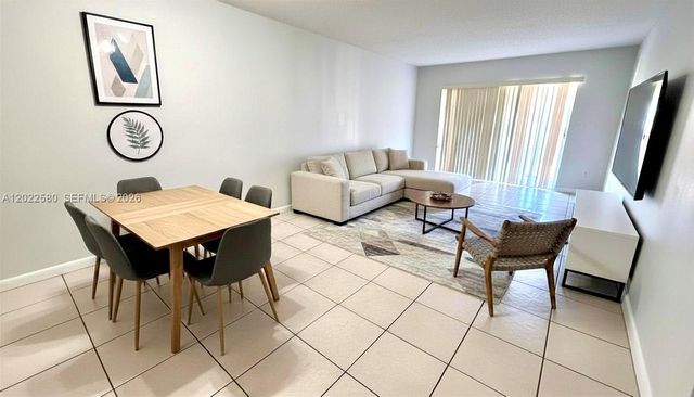 9970 SW 88th St 914-9, Miami, FL 33176