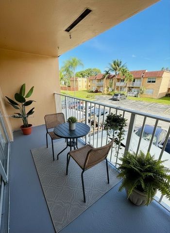 9970 SW 88th St 914-9, Miami, FL 33176
