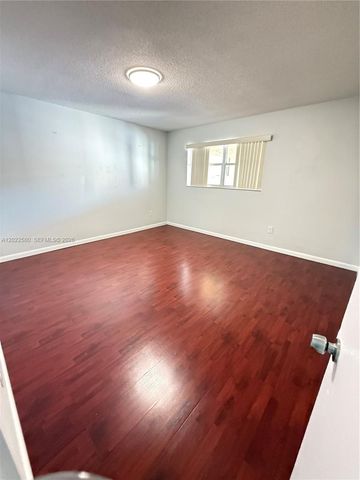 9970 SW 88th St 914-9, Miami, FL 33176