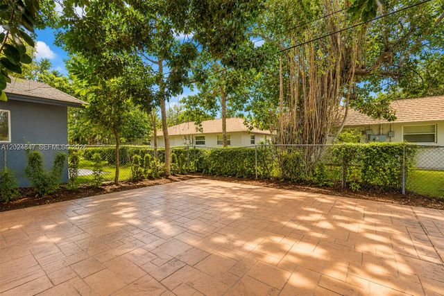 1408 NW 9th Ave, Fort Lauderdale, FL 33311