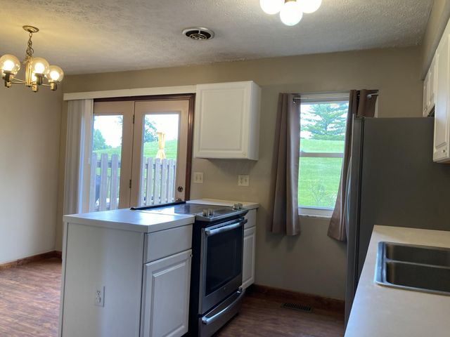 724 Michael View Court, Worthington, OH 43085