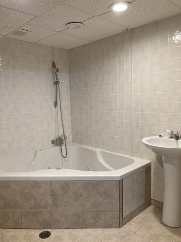724 Michael View Court, Worthington, OH 43085