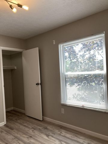 724 Michael View Court, Worthington, OH 43085