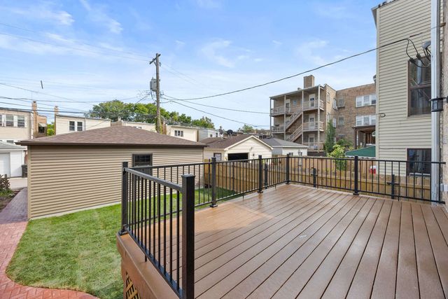 4437 N Whipple Street, Chicago, IL 60625