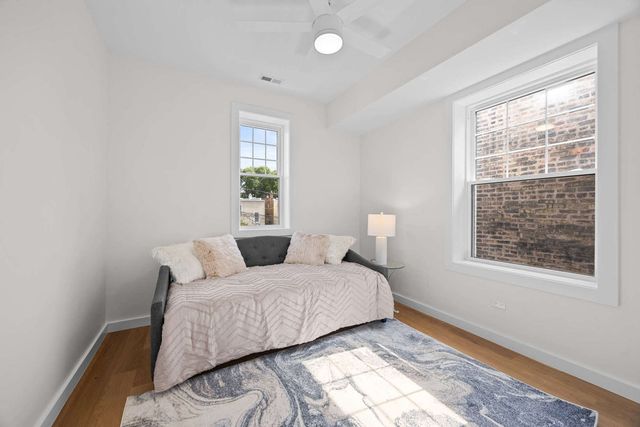 4437 N Whipple Street, Chicago, IL 60625