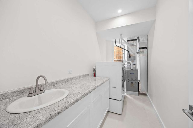 4437 N Whipple Street, Chicago, IL 60625