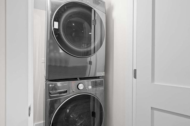 4437 N Whipple Street, Chicago, IL 60625