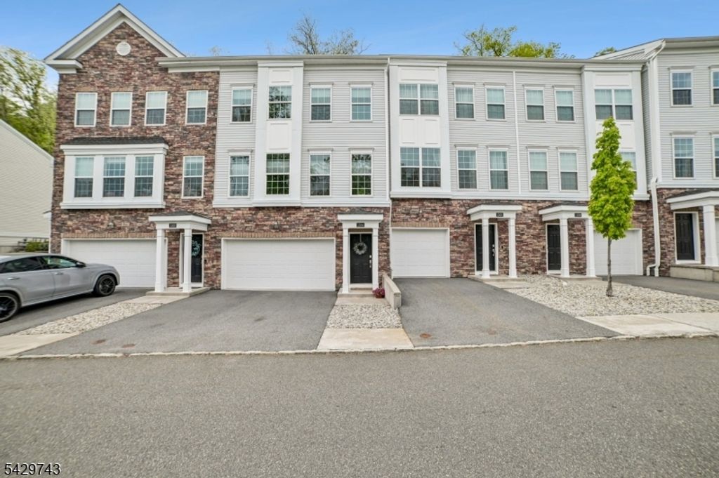 1304 Parkview Ln 1304, Rockaway Twp., NJ 07866