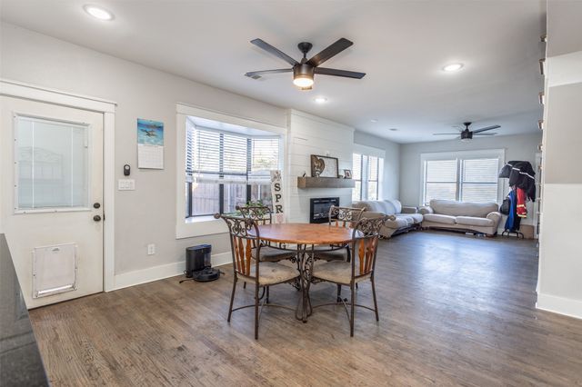 1903 N Weaver Street, Gainesville, TX 76240